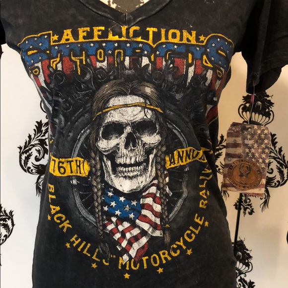 π NWT! Super Cool Affliction Skull shirt! - Picture 5 of 7